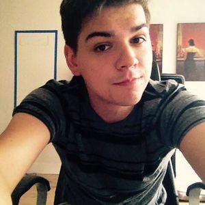 Meet your Posher, Christopher